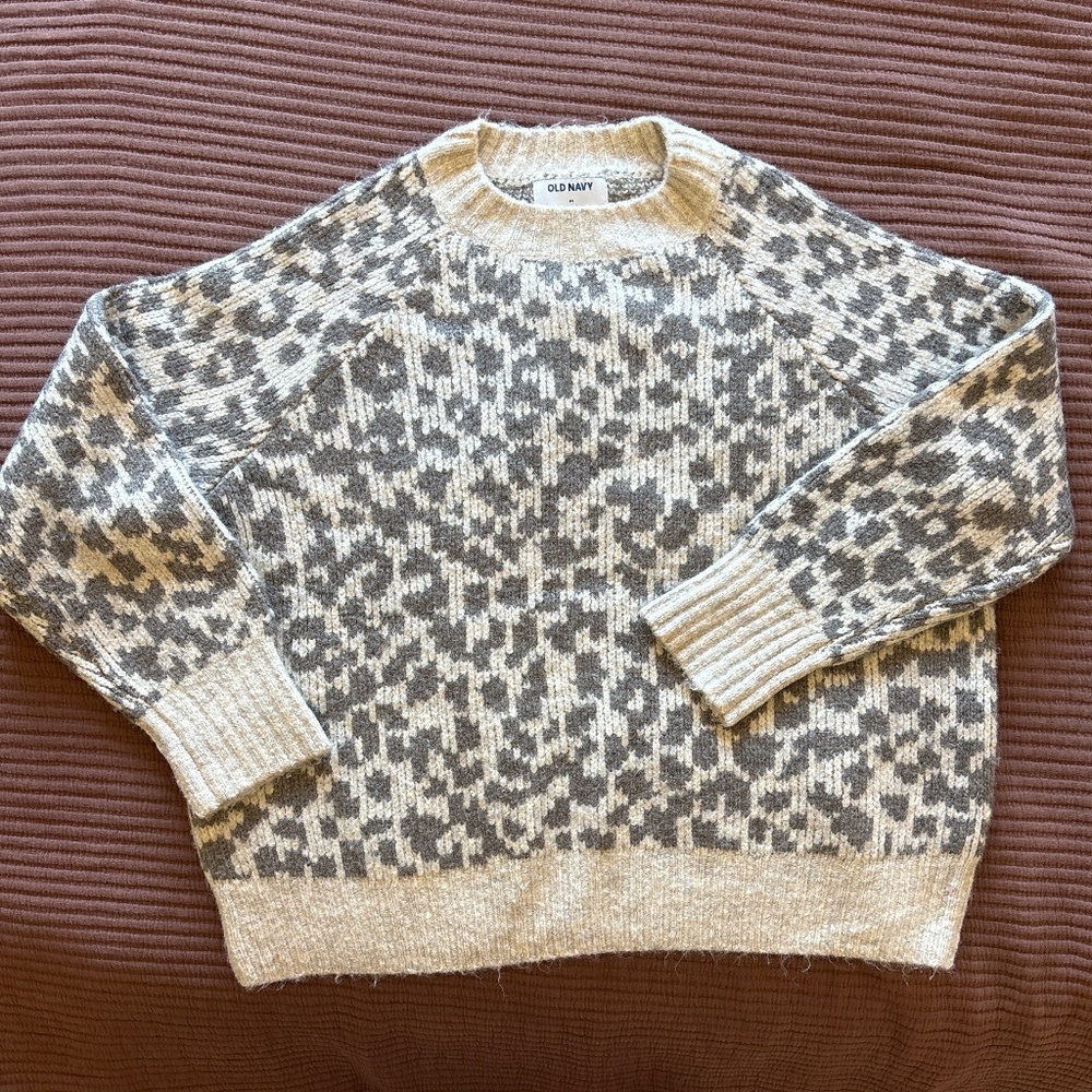 Old Navy cozy cheetah sweater